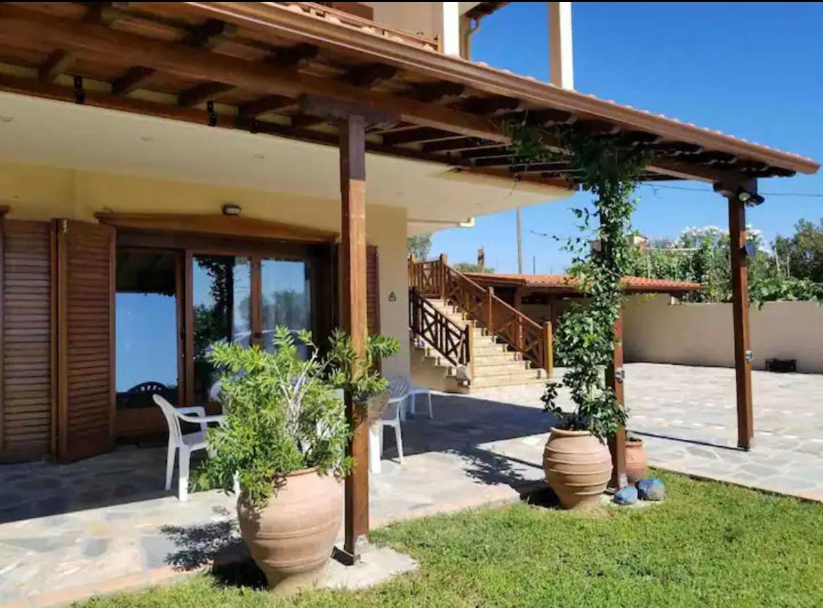 Villa Calypso Ierissós Buitenkant foto